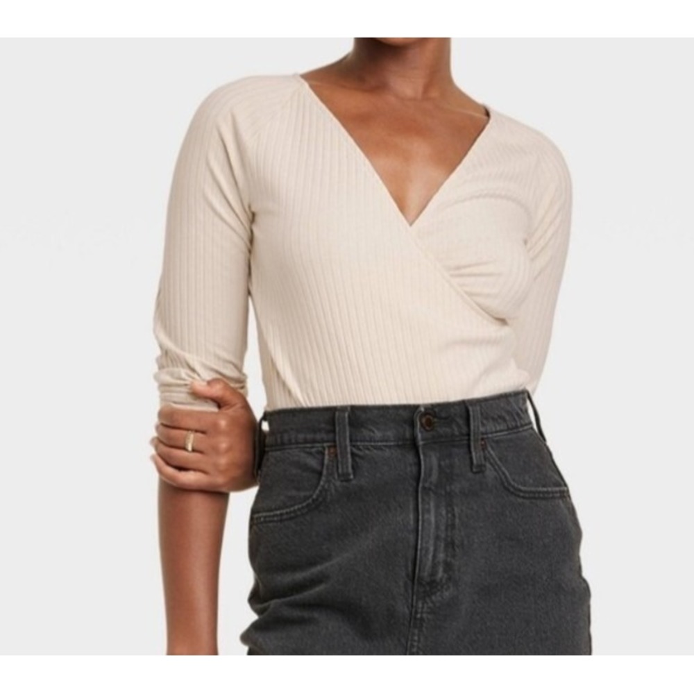 Target Universal Thread tan Ribbed Wrap Top Shirt Long Sleeve size S New